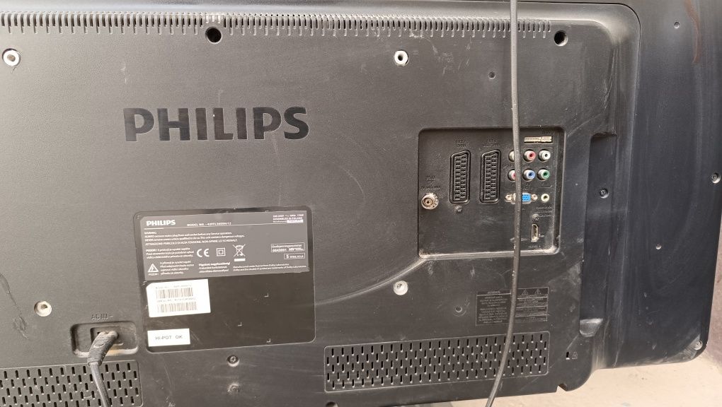 Телевизор PHILIPS