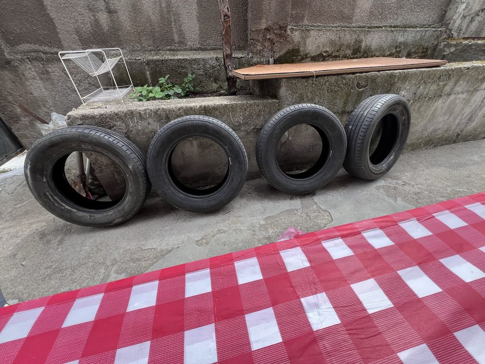 Летни Гуми Бриджстоун Туаранза 185/65R15