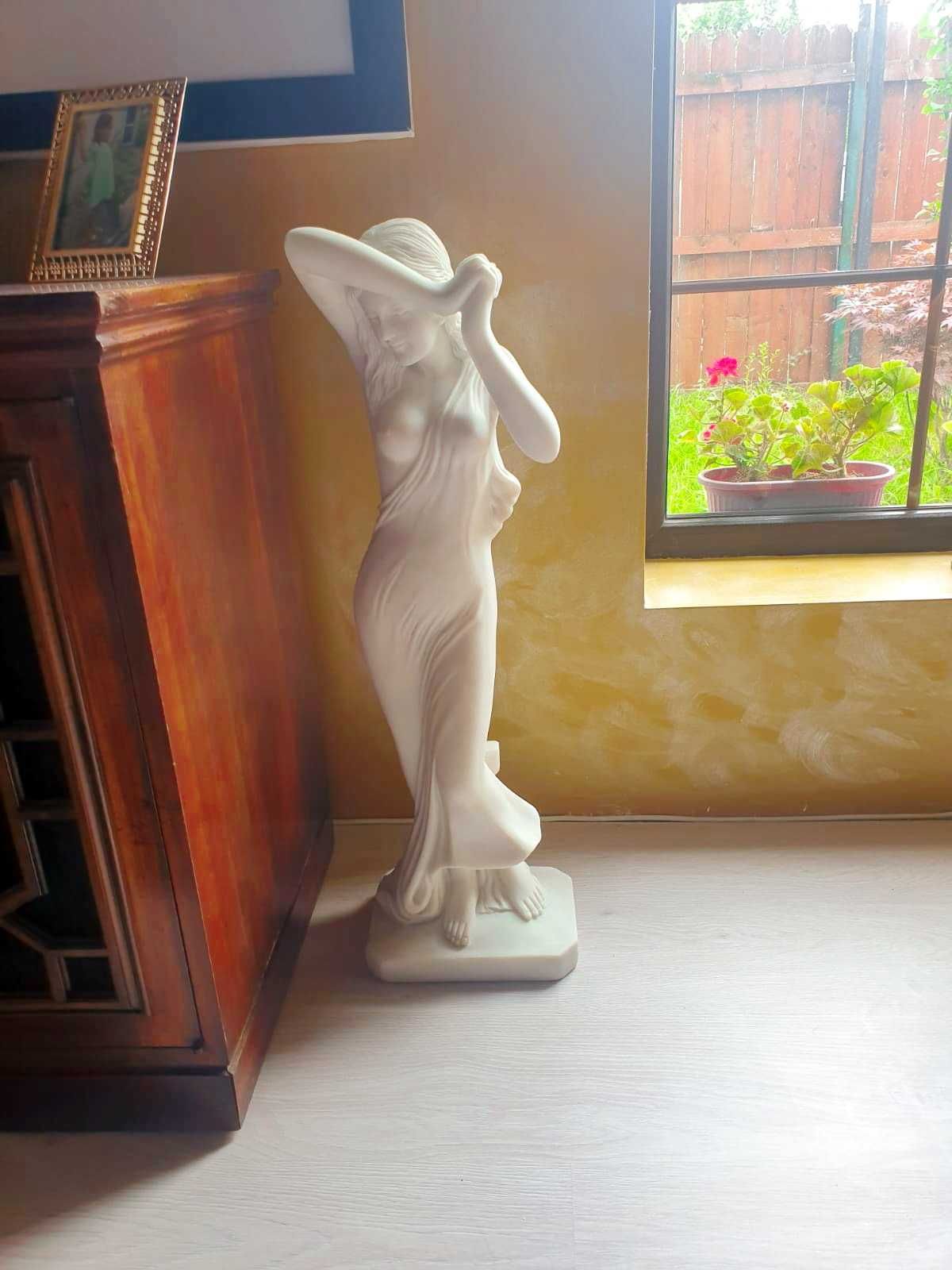 Statuie marmura Pyrene, statueta sculptura