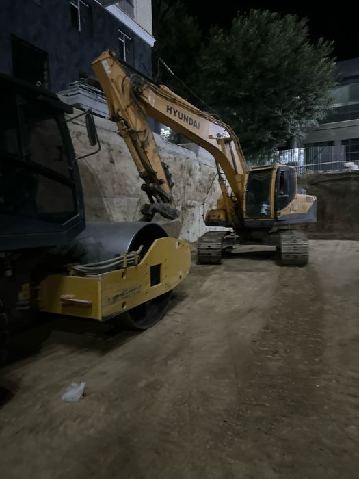 Ekskavator 220 hyundai