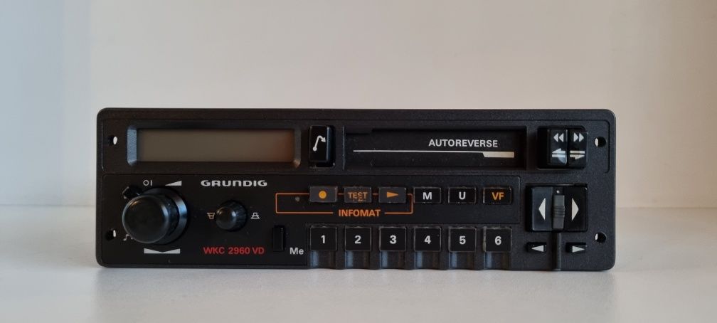 Radiocasetofon auto vechi,vintage Grundig