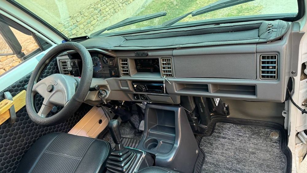 Damas sotiladi kraskasi toza