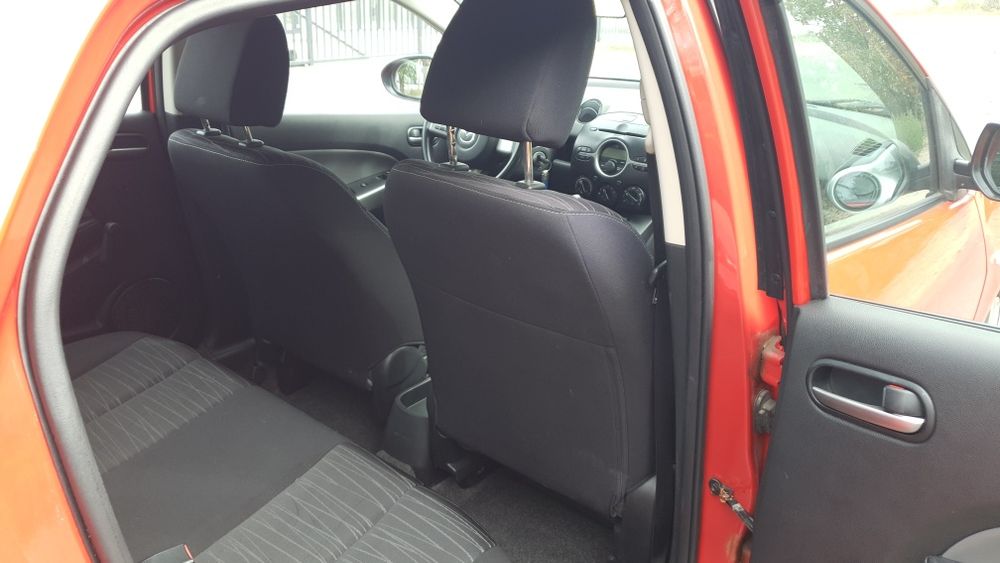 Mazda 2 , 1.3 benzina , 75 cp , An 2010 !