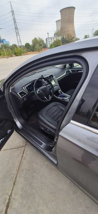 Viteză, confort–toate într-un singur loc Ford Fusion Hibryd - Plug In