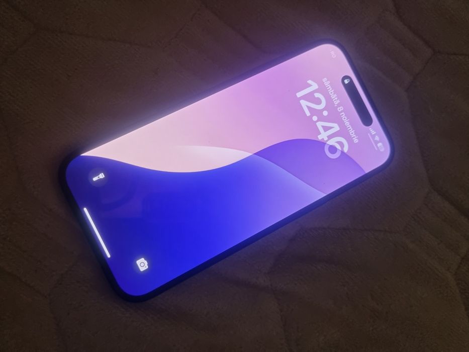 Vand iphone 15 nou baterie 100% NU RASPUND LA MESAJE