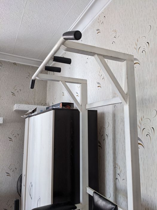 Турник универсальный 4в1 в дом или офис