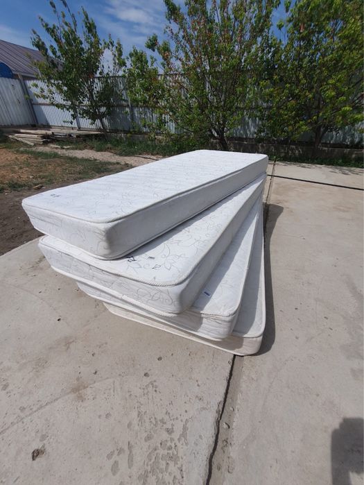 Матрасы одно местный б/у