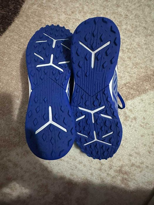 Детски обувки за футбол с връзки