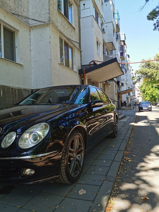 Mercedes-Benz E350 w211