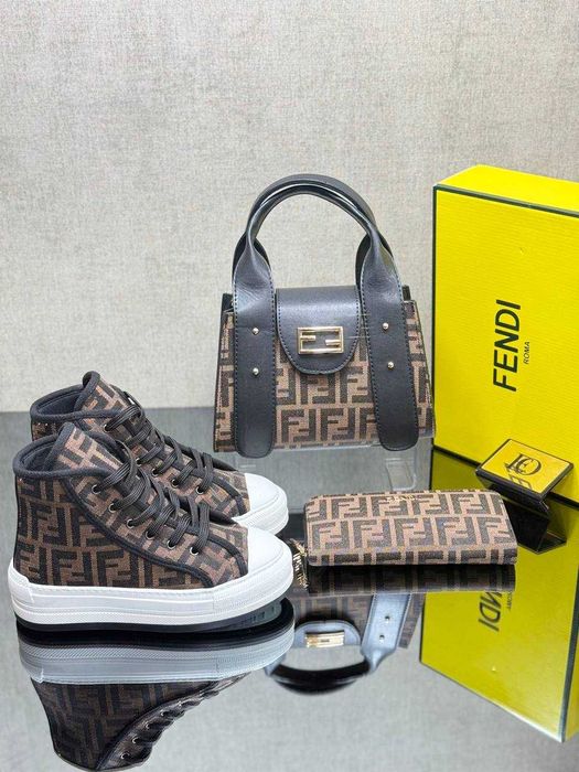 Adidași la set dama