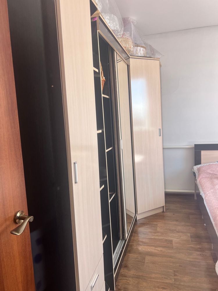 Продам шкаф в хорошем сост