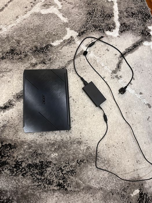 Laptop gaming Acer Nitro 7 15.6” intel i7 9750H GTX 1660Ti 144Hz 16GB