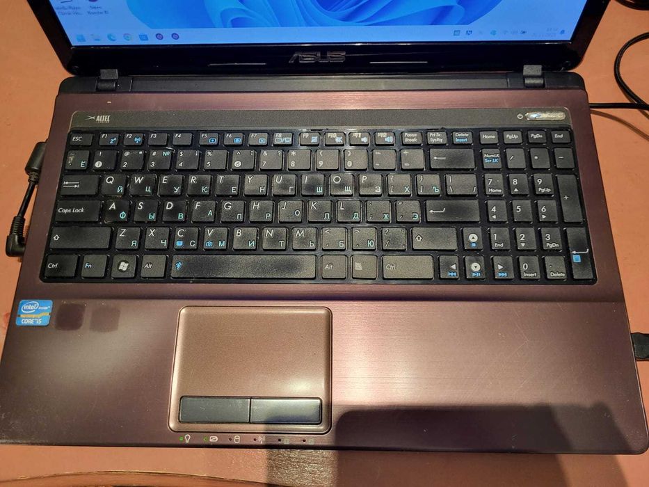 Asus K53SD 15.6" Core i5-2450M 2.5Ghz 8Gb DDR3 240Gb SSD Video GF610M