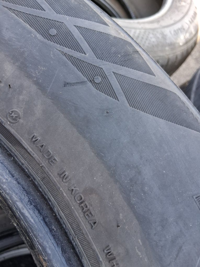 215 70 16 NEXEN 4броя зимни