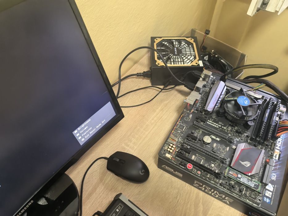 Kit i7 6700k placa baza și rami 16g și ssd m2 256