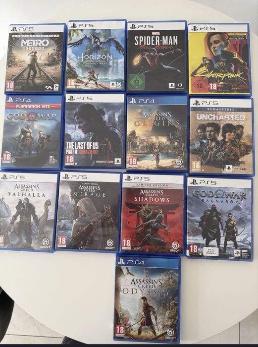 Vand jocuri pentru ps4 si ps5
