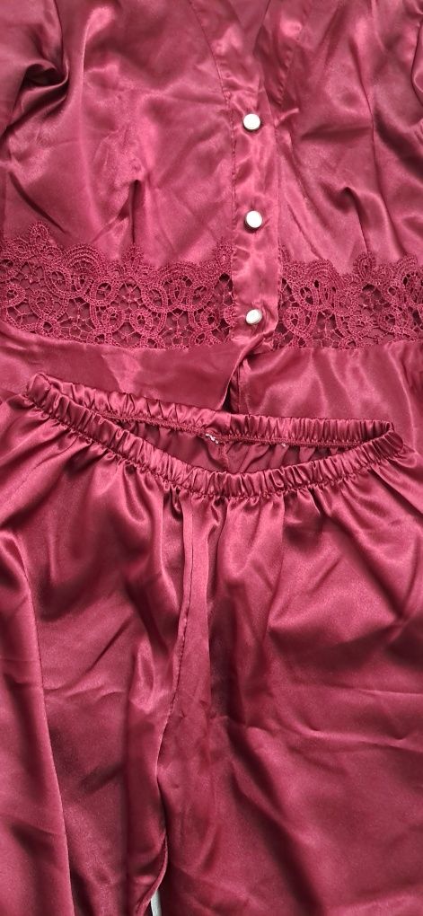Pijamale satin Dantelă