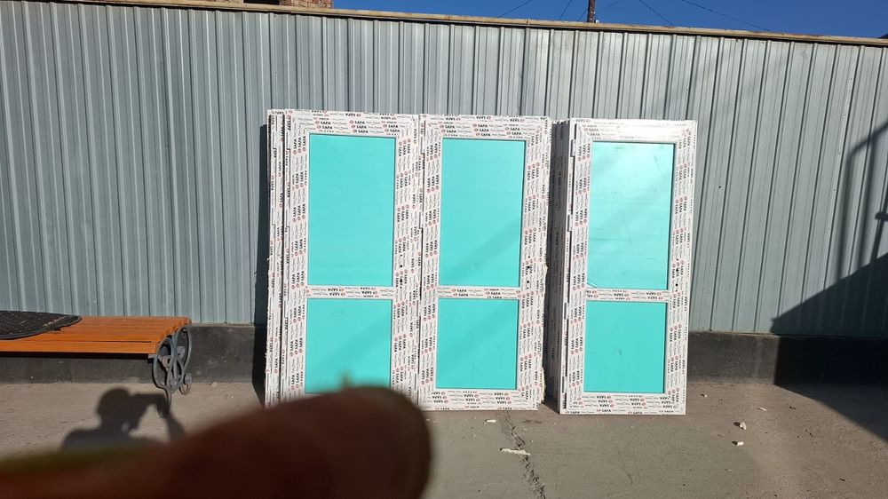 Продам пластиковые двери