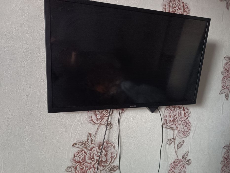 Продам телевизор самсунг