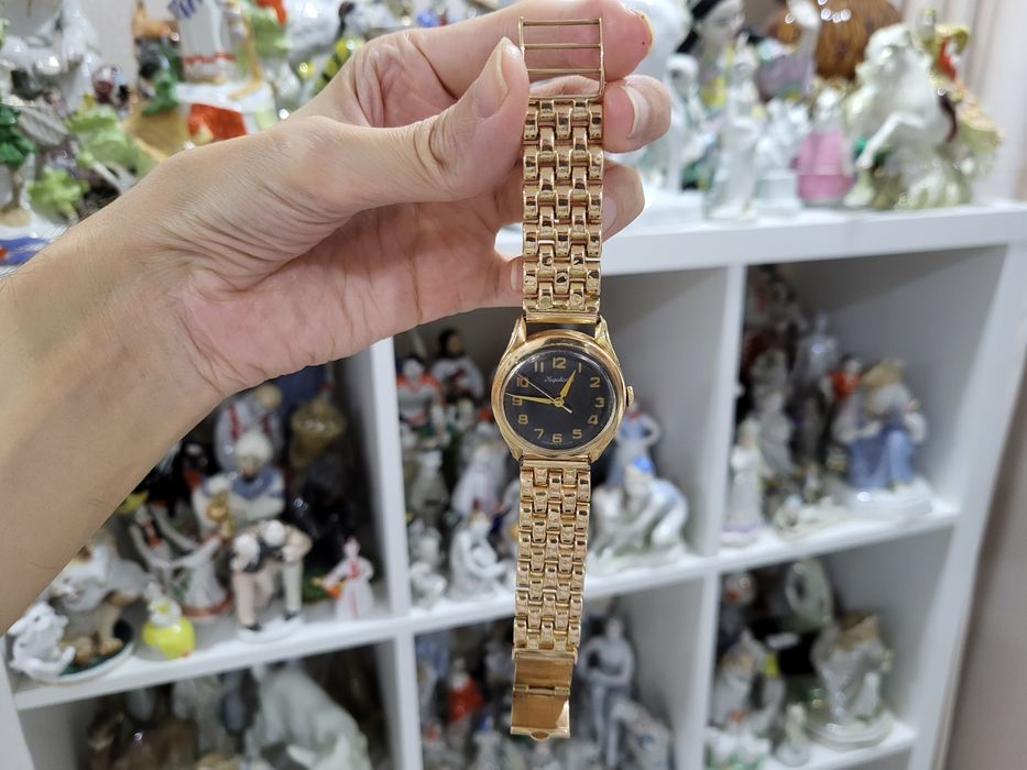 Антикварные золотые часы, с золотым браслетом.  Часы 1955 года! СССР.