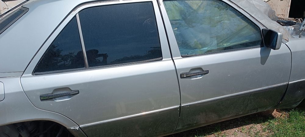 Продам двериот Мерседес в хорошем состоянии