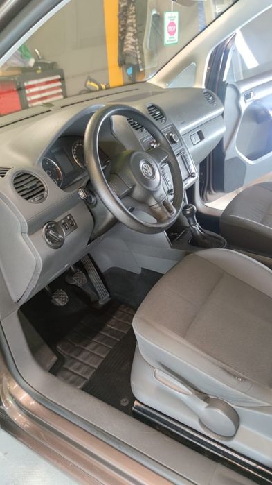 Wolkswagen Caddy 2012