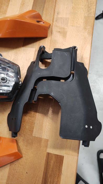 Carena  sa KTM Duke 125 390