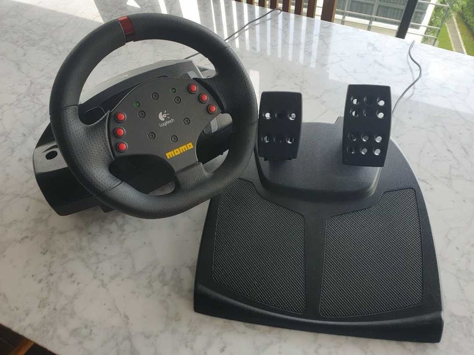 Logitech momo racing