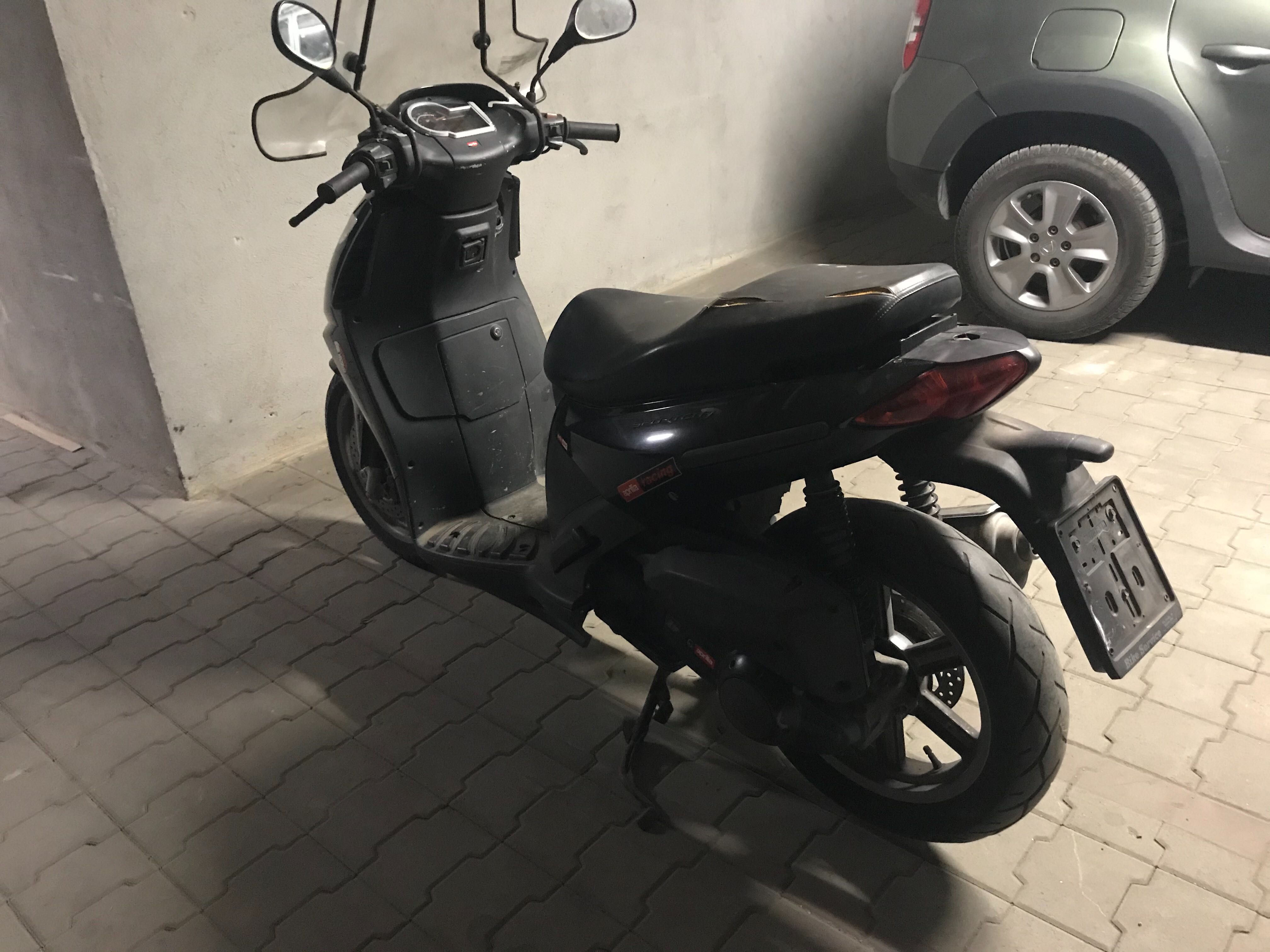 Aprilia Sportcity 200 на ЧАСТИ