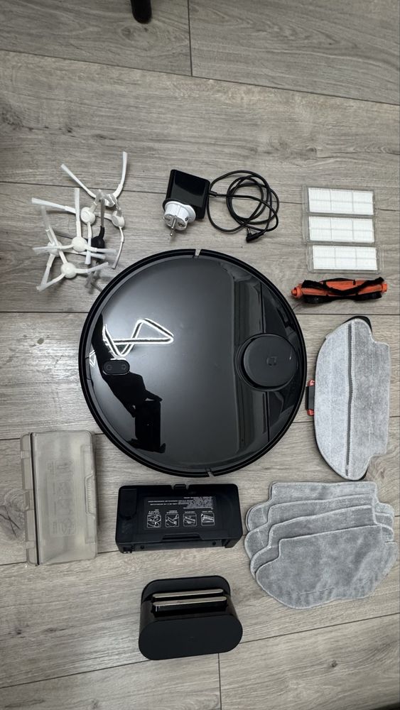 Продам робот пылесос Xiaomi Mi Robot Vacuum Mop P (Mijia LDS)