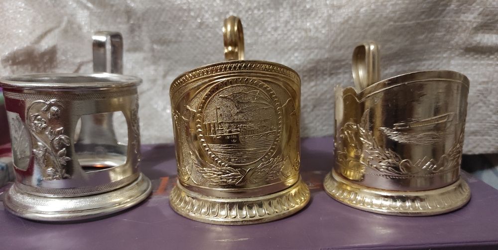 Продам три подстаканника (СССР)