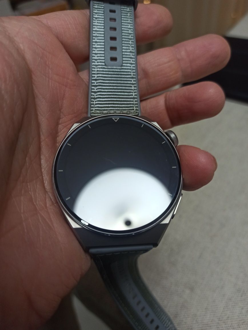 Часовник Huawei GT3 Pro Titanium