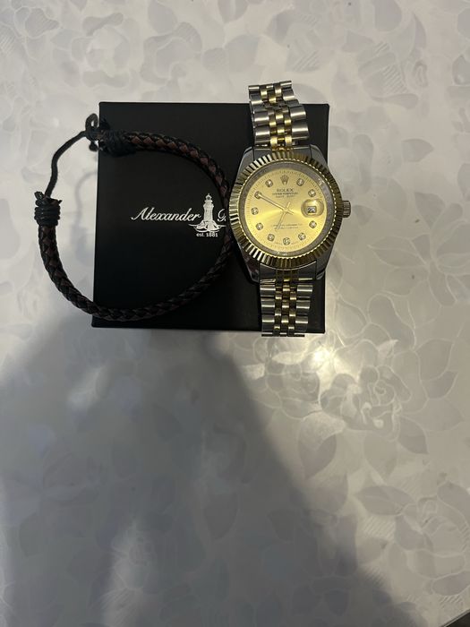 Продавам Rolex+подарък гривна