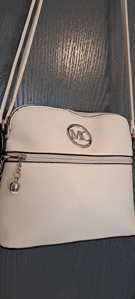 LV ,Michael Cors,Dune London, Mohito чанти