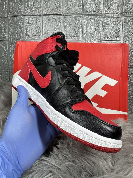 Nike Air Jordan 1 Retro Bred Banned