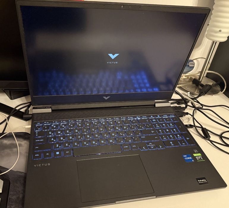 HP Victus игровой ноутбук RTX 3050 i5-12450H