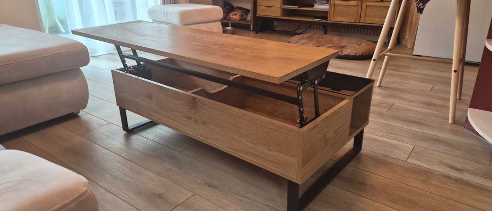 Холна маса с повдигащ механизъм