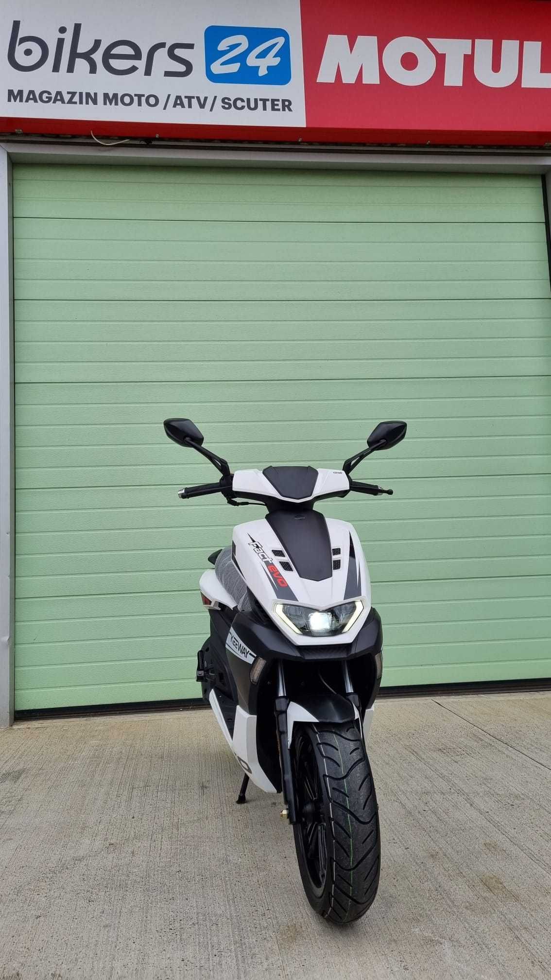 Scuter Keeway Fact Evo 50 cc (permis AM, B) + casca cadou