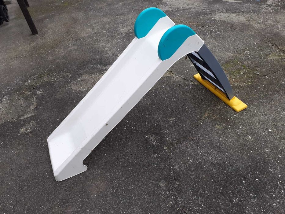 Tobogan piscina copii mici