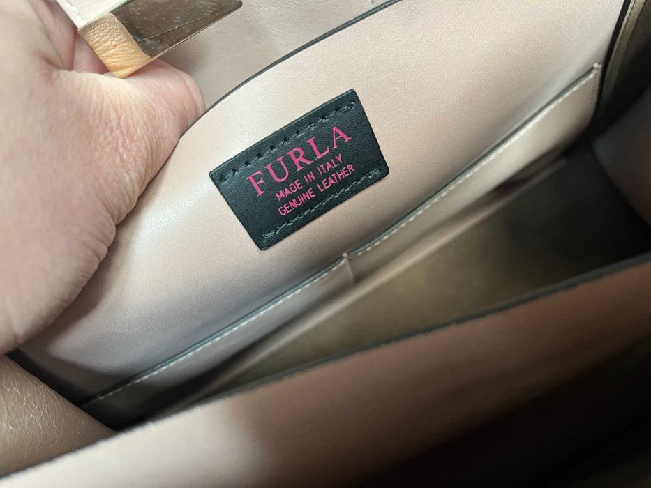 Furla кожена чанта оригинална