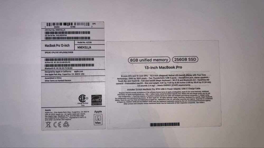 MacBook Pro 256 gb 13 inch  model A2338