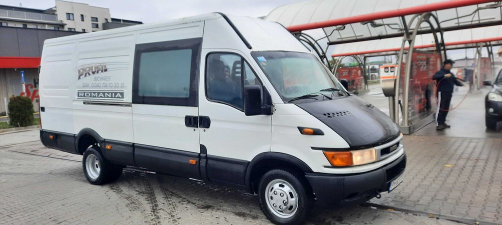 Iveco Daily, 2,8 HPI, 6 Trepte, 7 Locuri, An 2005, Punte dubla