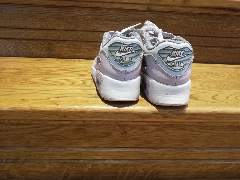 Adidasi Air Max fete , marimea 33,5cm  21cm interior