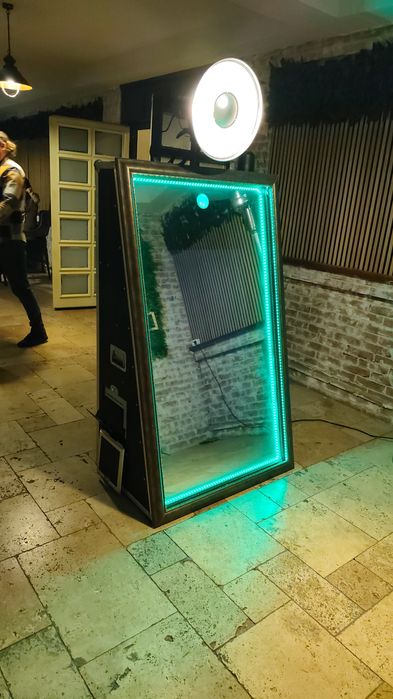 Ofer oglinda foto pentru evenimente.