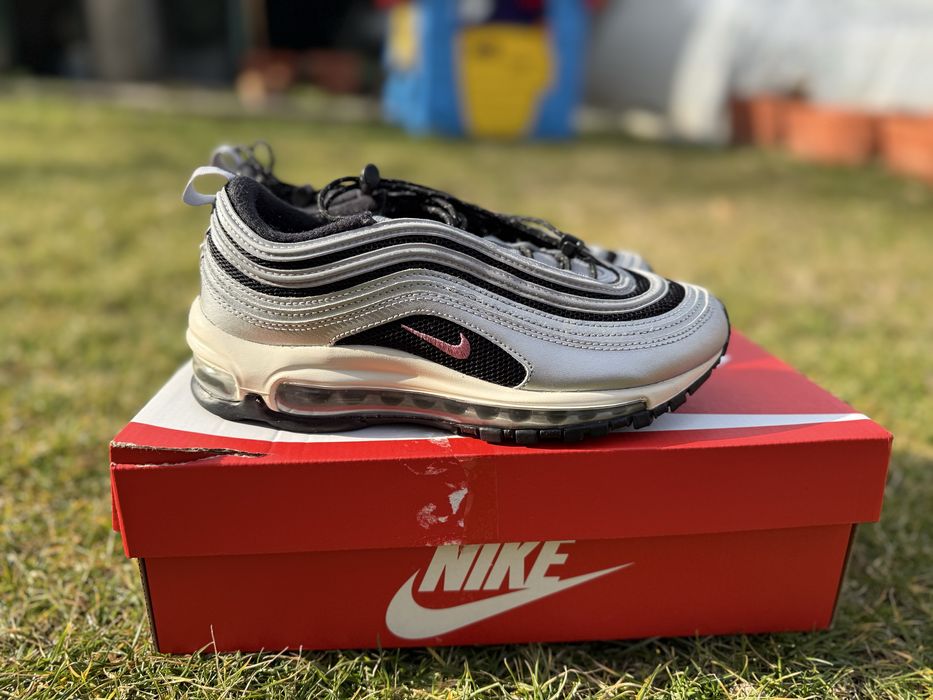 Дамски маратонки Nike