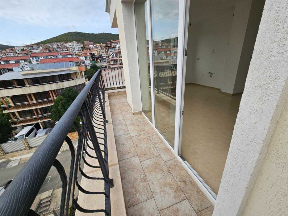 Продава се Двустаен апартамент в Свети Влас - 142 кв.м за 2013 €/кв.м - Снимка #5