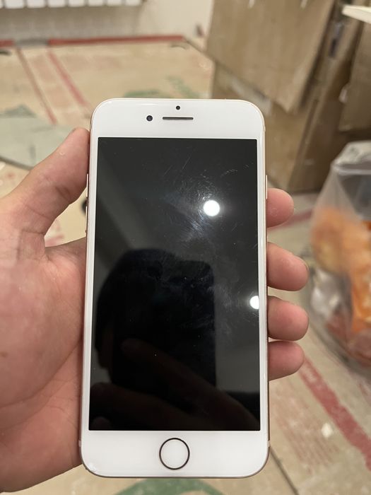 Продам iPhone 8 64gb