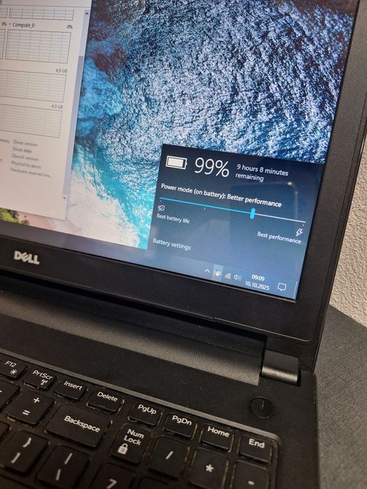 Laptop Dell funcțional intel i7 gen 5 video dedicat 4gb ssd