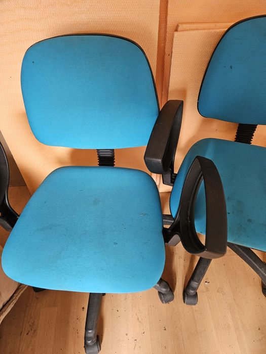 Două scaune de Birou pentru copii