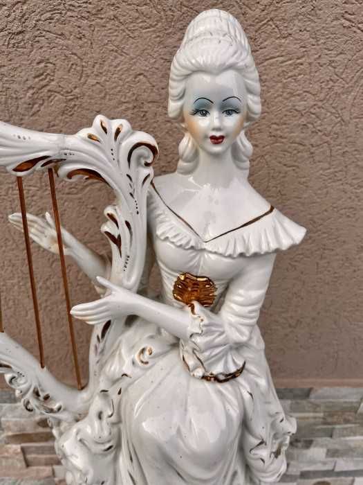 Deosebita statueta-Tanara contesa cantand la harpa-Italia
